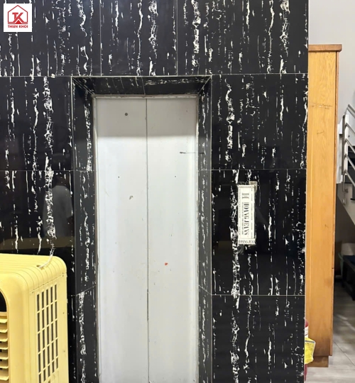 Bán nhà mặt tiền Phú Thọ Hòa, Tân Phú 4 lầu thang máy 