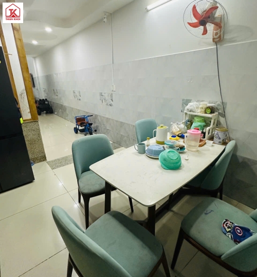 Chủ bán gấp nhà đẹp 4 phòng ngủ, mặt tiền đường KD Tân Hiệp